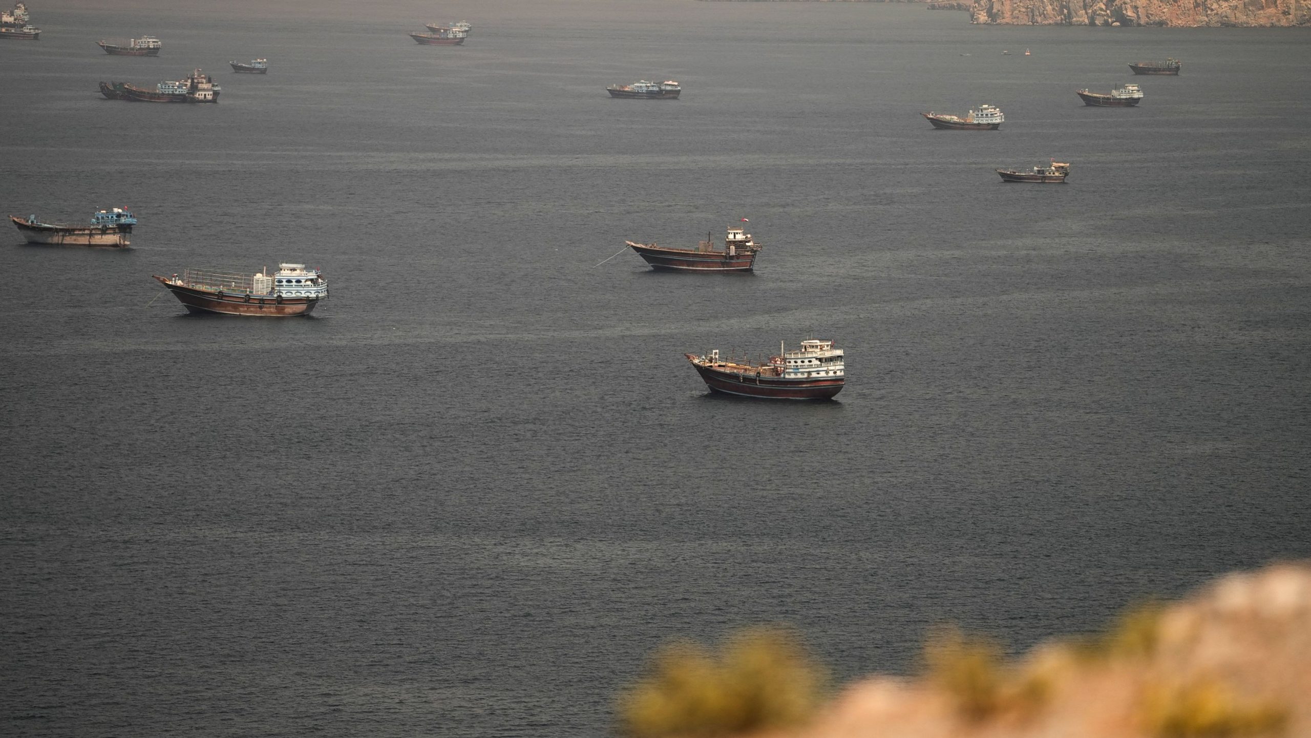 Το Ιράν κλείνει ξανά τα Στενά του Ορμούζ! – Καταγγέλλει παραβίαση της συμφωνίας από ΗΠΑ και Ισραήλ