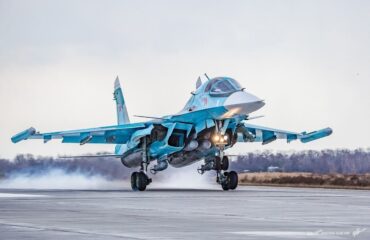 Τα Su-34 έχουν «πάρει φωτιά»: Με τις υπερβόμβες 3.000 κιλών διαλύουν τους Ουκρανούς σε Σούμι και Τσέρνιχιφ (βίντεο)