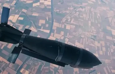 Οι Ρώσοι κατέστρεψαν με κατευθυνόμενες βόμβες KAB ουκρανικό εξοπλισμό ηλεκτρονικού πολέμου στο Περβομαΐσκι (βίντεο)