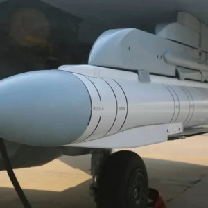 Βίντεο: Ρωσικές βόμβες FAB-500 διαλύουν ουκρανικές στρατιωτικές εγκαταστάσεις σε Ανόβκα και Ντομπροπίλια