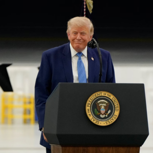 Ν.Τραμπ: «Ford και GM ετοιμάζονται να παράγουν Tomahawk και Patriot για την ενίσχυση των αμερικανικών αποθεμάτων»