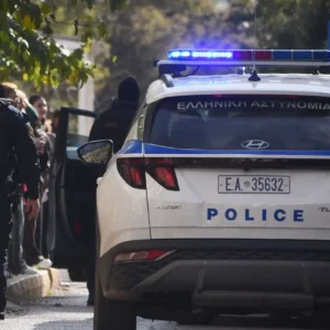 Μύκονος: Σε εξέλιξη μεγάλη επιχείρηση της ΔΑΟΕ για υπόθεση διακίνησης ναρκωτικών – Πέντε συλλήψεις