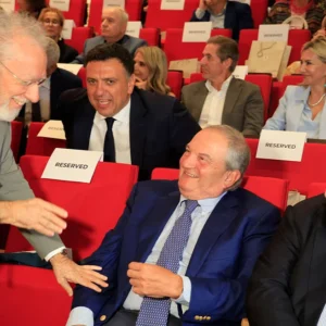 Κ.Καραμανλής, Α.Σαμαράς, Ν.Δένδιας μεταξύ άλλων στην παρουσίαση του βιβλίου του Μ.Σάλλα