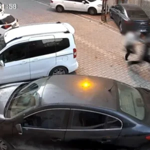 Κωνσταντινούπολη: Εκτέλεσαν εν ψυχρώ άνδρα στη μέση του δρόμου (σκληρό βίντεο)
