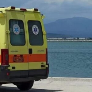 Κεφαλονιά: 57χρονη τουρίστρια τραυματίστηκε στην παραλία από ομπρέλα που την παρέσυρε ο αέρας