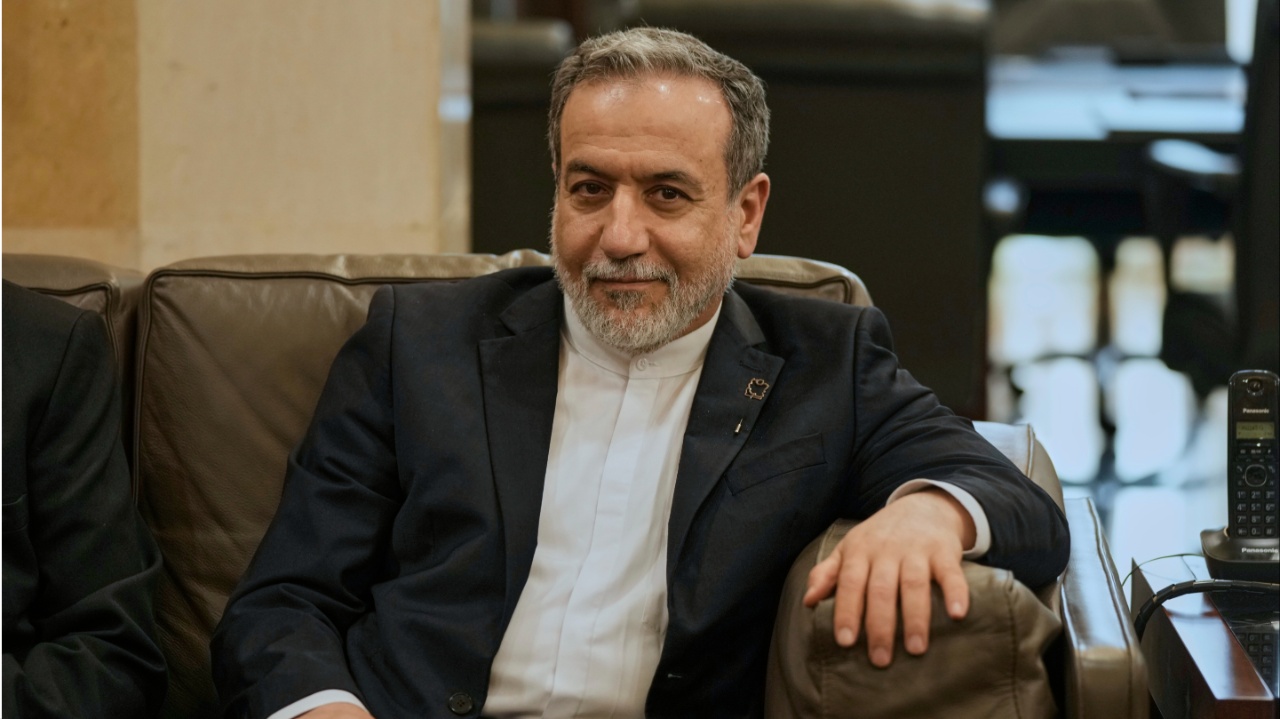 Α.Αραγτσί σε ΗΠΑ: «Το Ιράν θα διαχειρίζεται αποκλειστικά τα Στενά του Ορμούζ για 30 ημέρες»