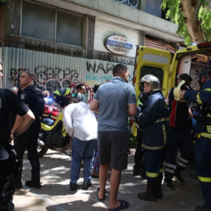 Από έκρηξη σε ηλεκτρικό πατίνι ξεκίνησε η φωτιά σε ξενοδοχείο στην Ομόνοια: Απεγκλωβίστηκαν οι ένοικοι (upd)