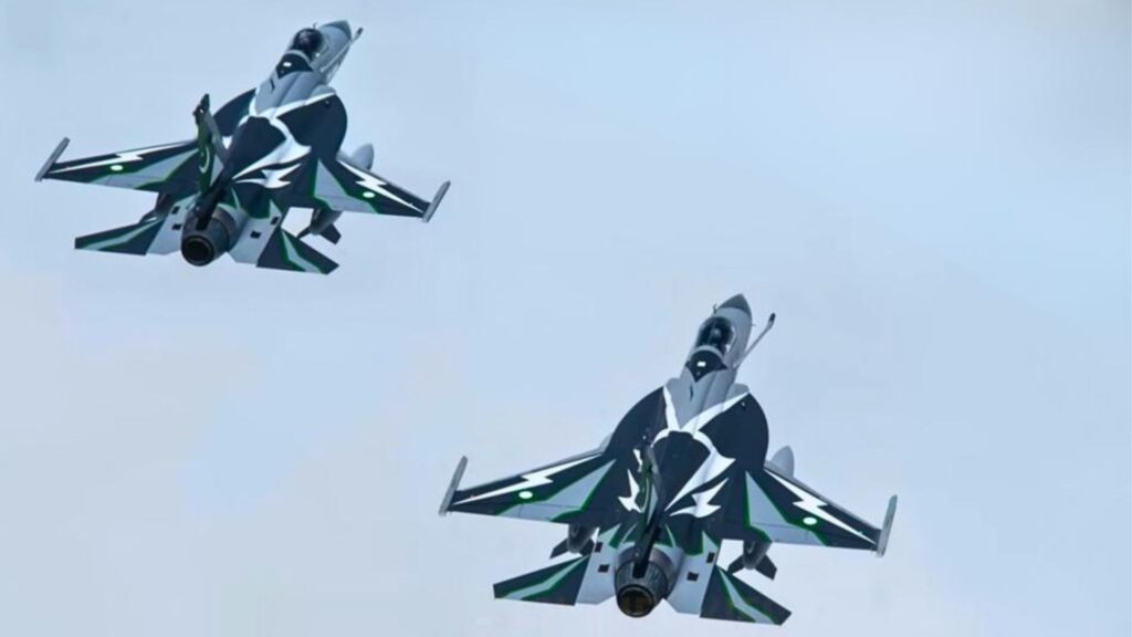 Βίντεο: Πακιστανικά JF-17 «Thunder» εξόντωσαν 29 Αφγανούς μαχητές
