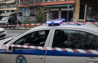 Συναγερμός στην Αχαρνών μετά από έκρηξη σε εταιρεία ενοικίασης αυτοκινήτων – Τι εντόπισαν οι Αρχές