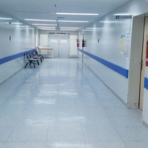 87χρονος επιτέθηκε σε γιατρούς μέσα στο νοσοκομείο Λήμνου – ΠΟΕΔΗΝ: «Κινδύνεψε να σκοτωθεί συνάδελφος»