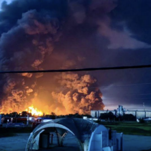 Slavyansk Oil Refinery: Οι Ουκρανοί χτύπησαν σφοδρά ένα από τα μεγαλύτερα ρωσικά διυλιστήρια – Δείτε βίντεο
