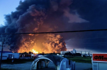 Slavyansk Oil Refinery: Οι Ουκρανοί χτύπησαν σφοδρά ένα από τα μεγαλύτερα ρωσικά διυλιστήρια – Δείτε βίντεο