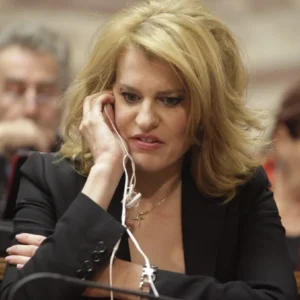 Θ.Τζάκρη κατά Σ.Κασσελάκη: «Το ομολογεί μόνος του ότι πάει στον Μητσοτάκη»
