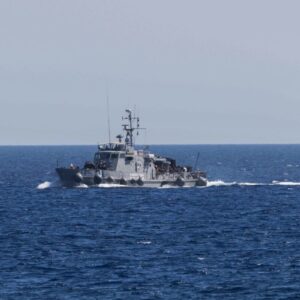 Το Λιμενικό εντόπισε και συνέλαβε 17χρονο Σουδανό – Ήταν διακινητής 34 παράνομων μεταναστών