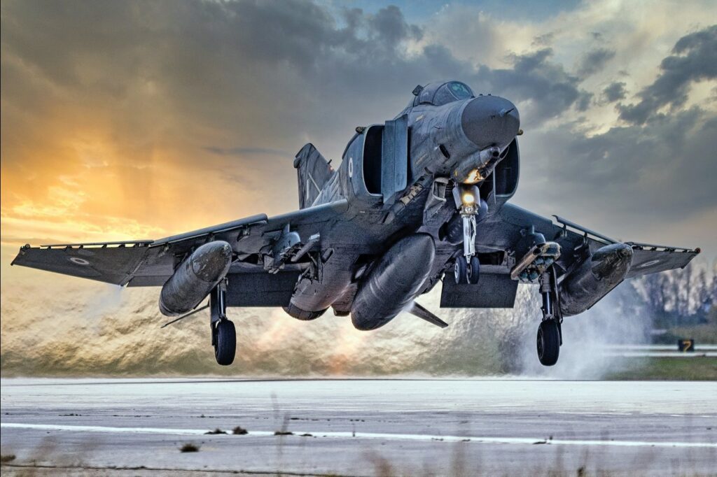 Τα F-4 Phantom II της ΠΑ ξεσήκωσαν το κοινό στο Βέλγιο (βίντεο)