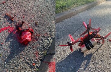 Στόχος επίθεσης με drones η ρωσική πρεσβεία στη Στοκχόλμη – Πέταξαν κόκκινη μπογιά (φώτο)