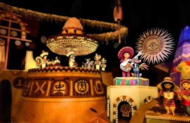 Βίντεο: Φωτιά στη δημοφιλή διαδρομή «It’s a Small World» στη Disney World της Φλόριντα