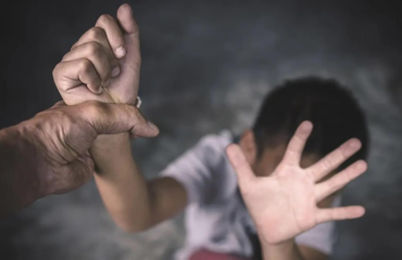 Ηράκλειο: Συνελήφθη 58χρονος που αποπειράθηκε να πνίξει με μαξιλάρι 8χρονο
