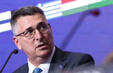 Σφοδρή επίθεση απο Σάαρ σε Φιντάν: «Εμετικές οι δηλώσεις του Τούρκου υπουργοί Εξωτερικών»