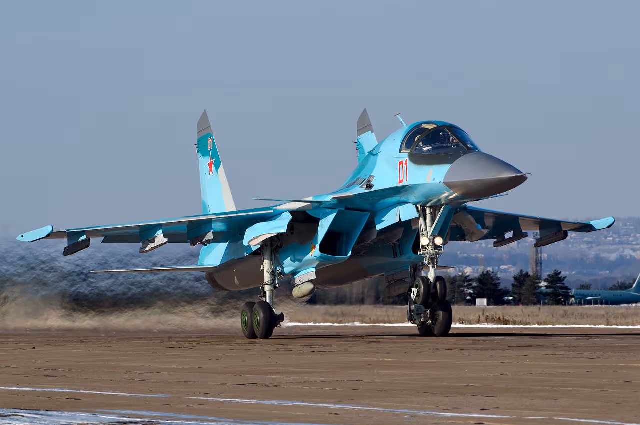 Βίντεο: Τρομάζει η άφιξη του Su-34 – Ήρθε, «είδε» και κατέστρεψε κτίριο με Ουκρανούς πεζοναύτες στη Νικολάεφκα