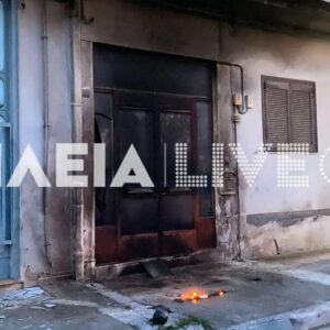 Αναστάτωση στην Αμαλιάδα: Επίθεση με γκαζάκια έξω από πολυκατοικία (φωτογραφίες)