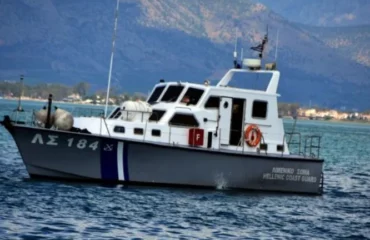 Βυθίστηκε αλιευτικό σκάφος στο λιμάνι της Αρχαίας Επιδαύρου – Προκλήθηκε θαλάσσια ρύπανση