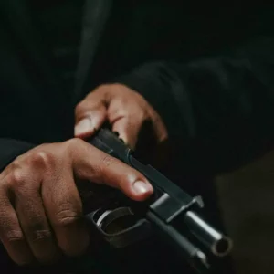 Αναστάτωση στο Κιλελέρ της Λάρισας: 27χρονος έβγαλε πιστόλι και πυροβόλησε γείτονές του – Ο λόγος