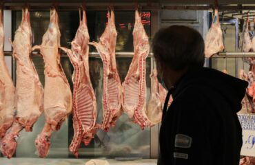 Επισιτιστική κρίση στα κρέατα: Κατάρρευση της παραγωγής στην Ελλάδα και στην Ευρώπη – Πανάκριβα και λίγα