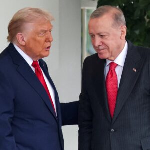 Ο Τραμπ «ισοπέδωσε» το ΝΑΤΟ δίπλα στον Ερντογάν: «Αν δεν ήταν η Τουρκία δεν θα ερχόμουν»