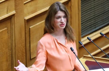 Η Κ.Νοτοπούλου ανακοίνωσε την παραίτησή της από την ΚΟ του ΣΥΡΙΖΑ