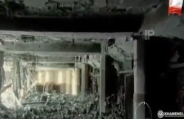Το Ιράν έδωσε στη δημοσιότητα βίντεο που δείχνει τα συντρίμμια της κατοικίας του Α.Χαμενεΐ μετά τους βομβαρδισμούς