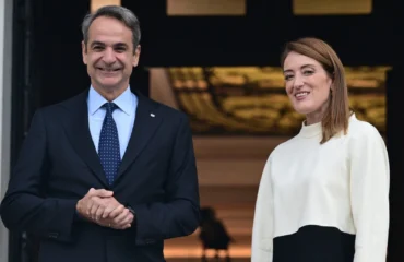 Live η συζήτηση του Κ.Μητσοτάκη με την Ρ.Μέτσολα – Στο επίκεντρο το ουκρανικό και πάλι