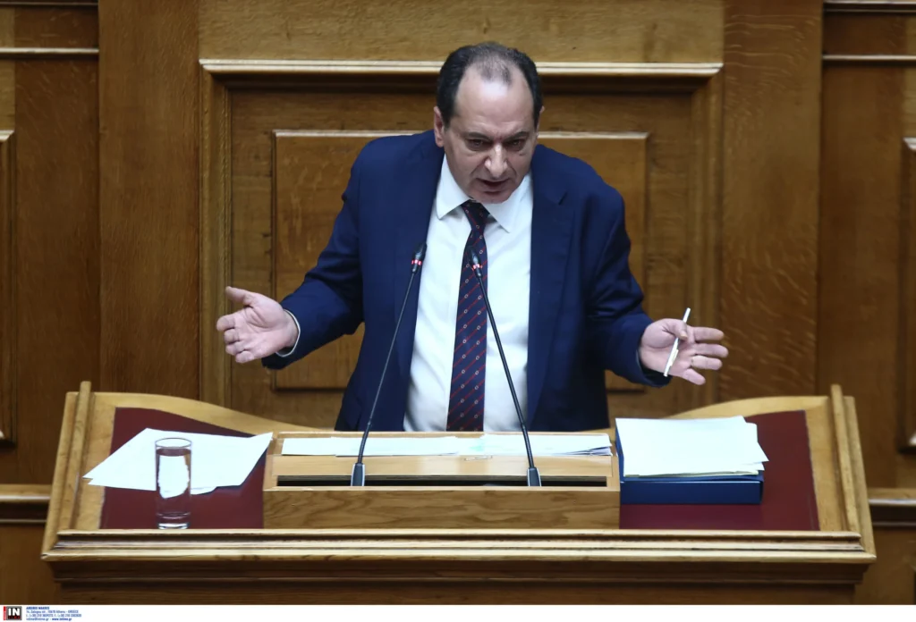 Χ.Σπίρτζης: Δεν αποδέχεται τη βουλευτική έδρα του Γ.Καραμέρου μετά την παραίτησή του από τον ΣΥΡΙΖΑ