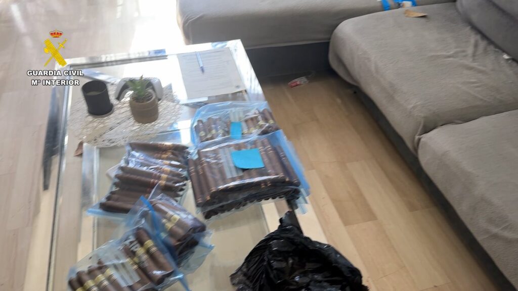 Ισπανία: Εξαρθρώθηκε κύκλωμα που κατασκεύαζε & διακινούσε «μαϊμού» κουβανέζικα πούρα στην Ευρώπη – Τρεις συλλήψεις