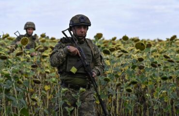 Βίντεο: Ουκρανοί στρατιώτες παραδόθηκαν χωρίς δεύτερη σκέψη σε Ρώσους κομάντο σε δάσος της Ζαπορίζια