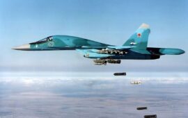 Ρωσικό Su-34 «σήκωσε» στον αέρα κτίριο με Ουκρανούς στρατιώτες κοντά στην Ντομπροπίλια – Δείτε το βίντεο
