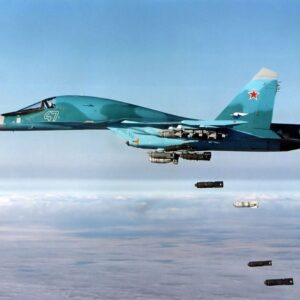 Ρωσικό Su-34 «σήκωσε» στον αέρα κτίριο με Ουκρανούς στρατιώτες κοντά στην Ντομπροπίλια – Δείτε το βίντεο