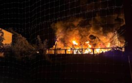 Βίντεο: Βαλλιστικοί πύραυλοι Iskander-M και τα Geran-3 κατέστρεψαν το εργοστάσιο «Ukrdjet» στην Οδησσό!
