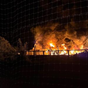 Βίντεο: Βαλλιστικοί πύραυλοι Iskander-M και τα Geran-3 κατέστρεψαν το εργοστάσιο «Ukrdjet» στην Οδησσό!