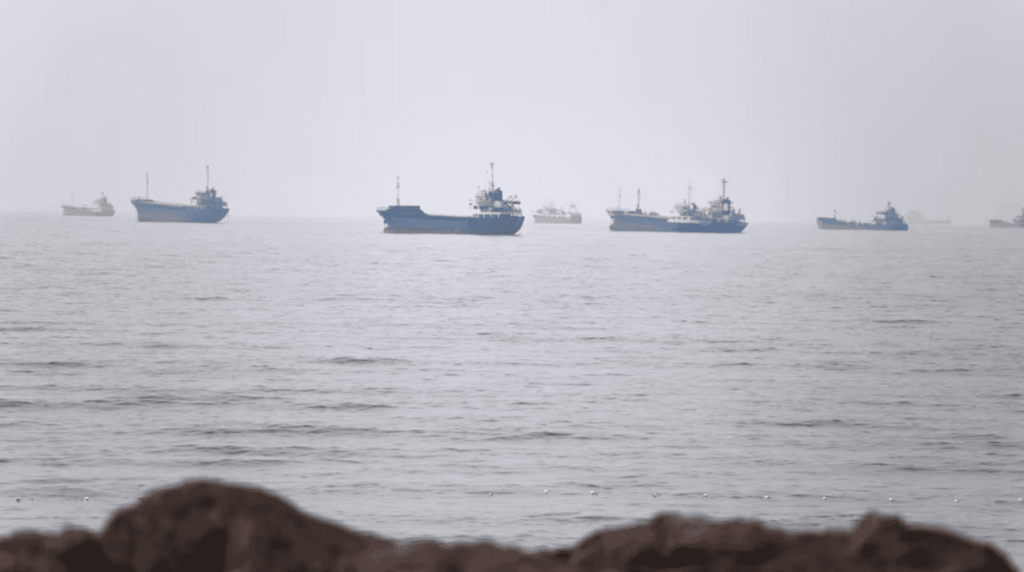 Φρουροί της Επανάστασης: «Τα Στενά του Ορμούζ θα παραμείνουν κλειστά μέχρι να σταματήσουν οι επιθέσεις των ΗΠΑ»