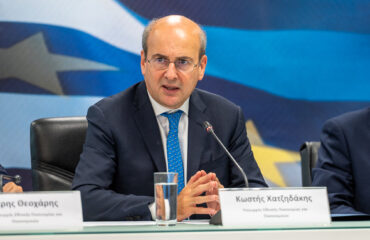 Κ.Χατζηδάκης: «Κανείς δεν ζητάει να καλυφθεί οποιαδήποτε παρανομία – Να προσέχει η Ευρωπαϊκή Εισαγγελία»