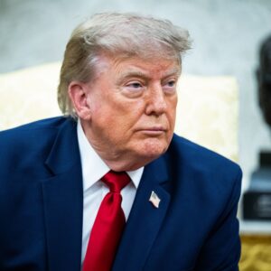 CNN: Ο Τραμπ οδεύει προς έναν νέο αμερικανικό «πόλεμο χωρίς τέλος» στο Ιράν