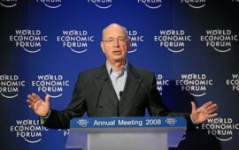 Κλάους Σβαμπ: Ο ιδρυτής του WEF παραδέχονταν ότι ήλεγχε πολιτικούς, ΜΜΕ, ΜΚΟ και οικονομικούς παράγοντες (βίντεο)