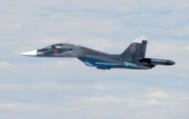 Η ρωσική Αεροπορία δεν χαμπαριάζει: Su-34 ισοπέδωσε αστραπιαία ολόκληρο κτίριο με Ουκρανούς στο Ορέχοβο (βίντεο)