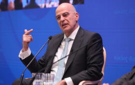 Ν.Δένδιας για Μ.Λίντα: «Άφησε ανεξίτηλο το αποτύπωμά της στο ελληνικό τραγούδι»