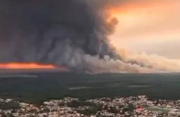 Συνεχίζονται οι καταστρεπτικές πυρκαγιές σε Γαλλία και Ισπανία: Σε απόσταση 15 χλμ από το Μπορντό οι φλόγες