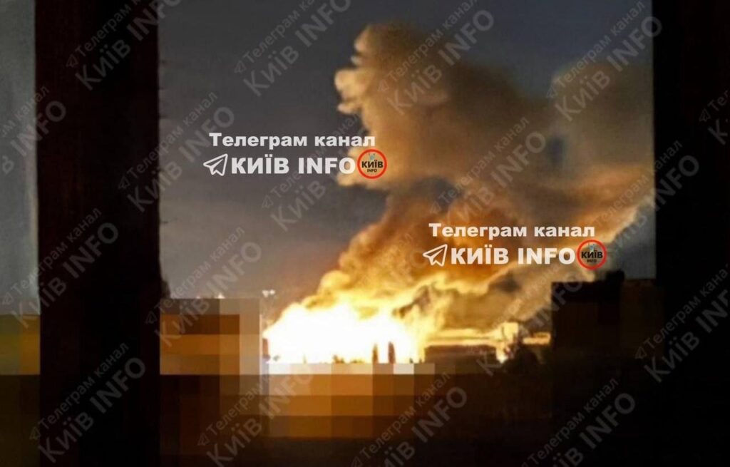 Βίντεο: Ουκρανοί πολίτες καταγράφουν τη στιγμή της έκρηξης από βαλλιστικό πύραυλο Iskander-M στο Κίεβο