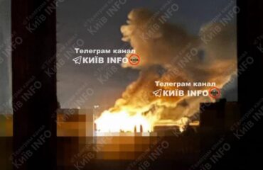 Βίντεο: Ουκρανοί πολίτες καταγράφουν τη στιγμή της έκρηξης από βαλλιστικό πύραυλο Iskander-M στο Κίεβο