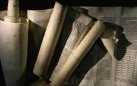 Γαλλία: Άγνωστοι έκλεψαν 12 ειλητάρια της Τορά από συναγωγή
