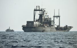 Τεχεράνη: Νόμιμος στόχος οποιοδήποτε ευρωπαϊκό πλοίο επιχειρήσει να περάσει τα στενά του Ορμούζ